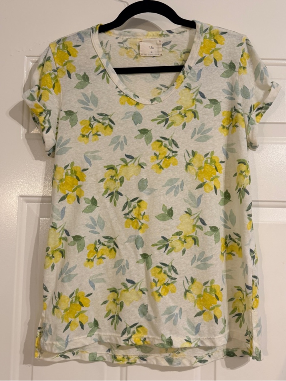 T.la Anthropologie lemon print t-shirt sz medium